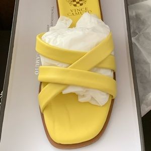 New in Box OLYA SLIDE yellow size 10